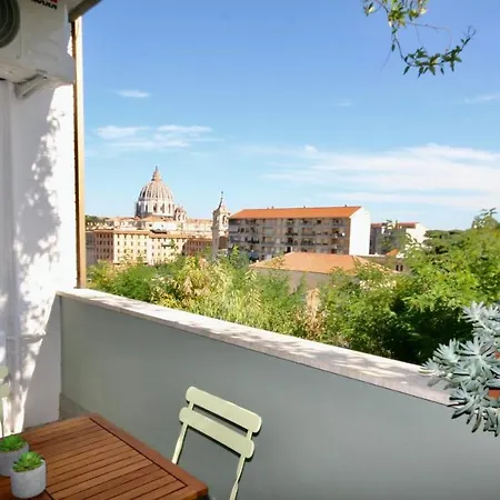 Delmirani's Book - Vatican View شقة