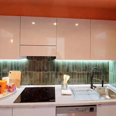 Delmirani's Book - Vatican View *