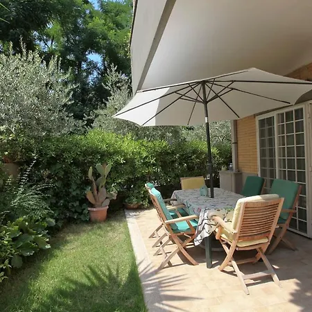 Delmirani's Book - Vatican View * רומא